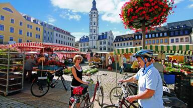 Gera welches beinhaltet Stadt, Fahrradfahren und Märkte