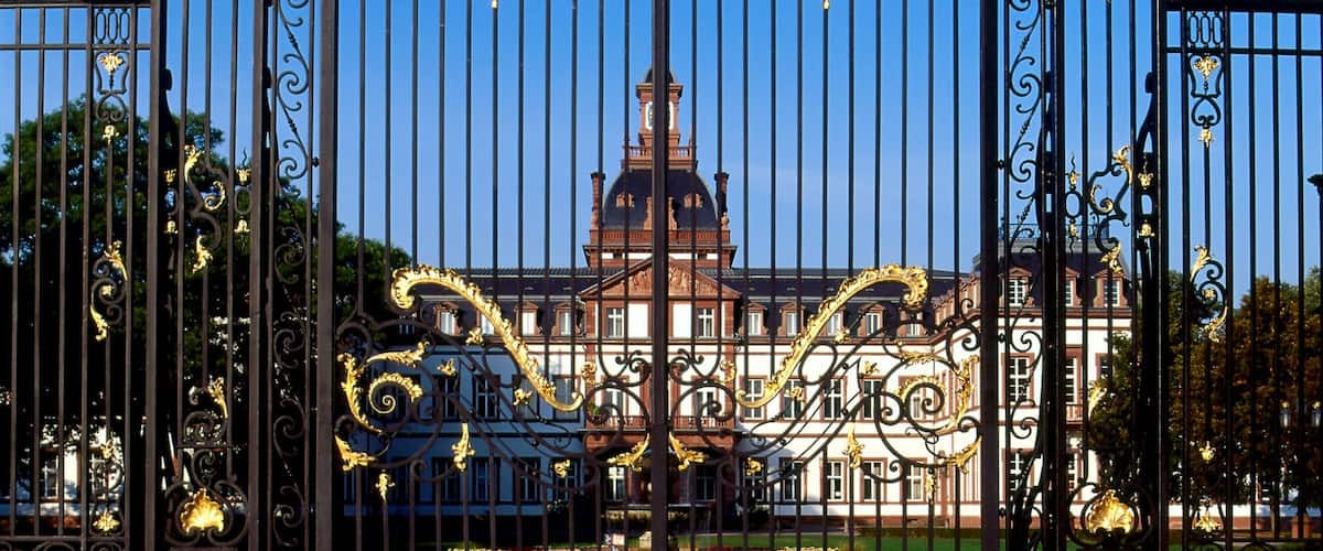 Hanau das einen Burg und historische Architektur