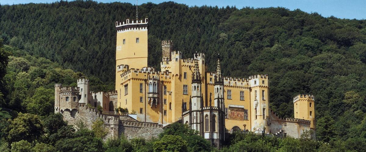 Koblenz das einen Waldmotive, historische Architektur und Palast oder Schloss