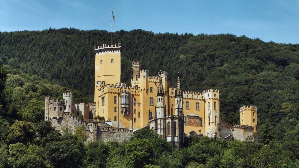 科布倫次 设有 遺跡建築, 城堡 和 森林