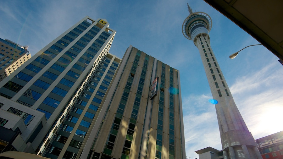 Sky Tower welches beinhaltet Wolkenkratzer, Stadt und moderne Architektur