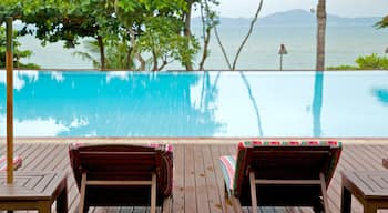 Pattaya featuring a pool and general coastal views