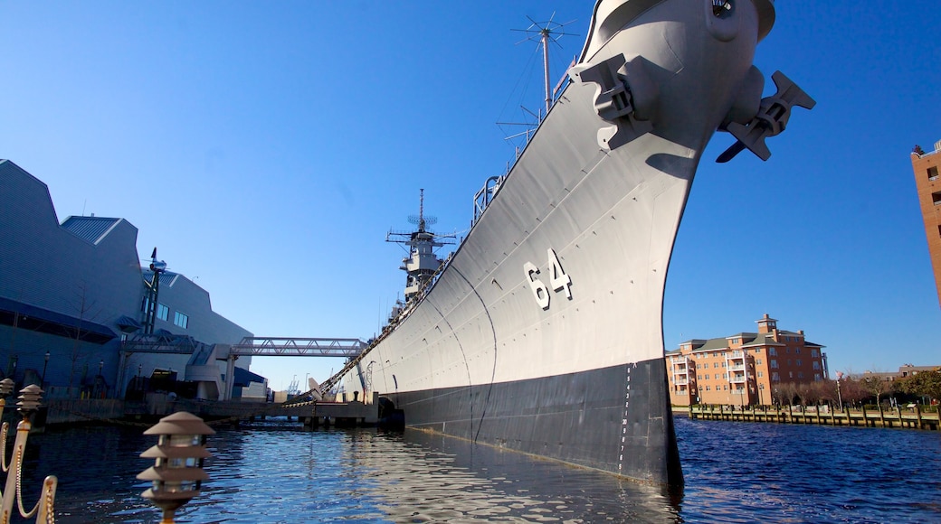 USS Wisconsin BB-64 ofreciendo una marina