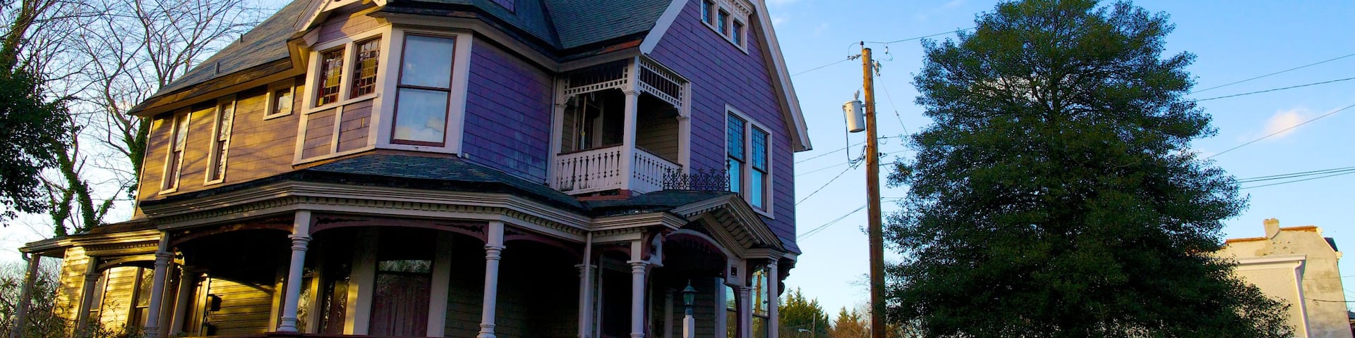 Richmond featuring a house and heritage architecture