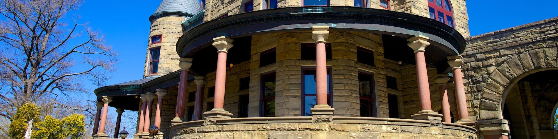 Maymont Park which includes heritage architecture and a house