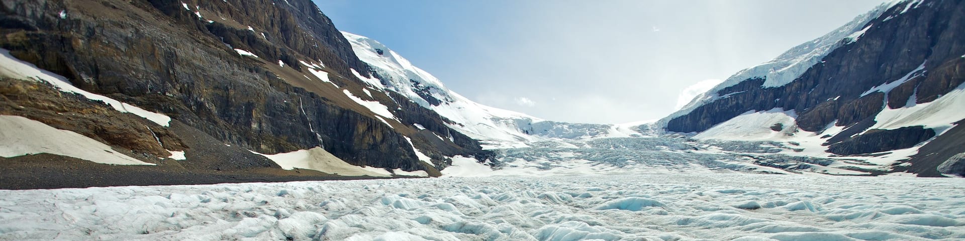 Columbia Icefield showing landscape views, mountains and snow