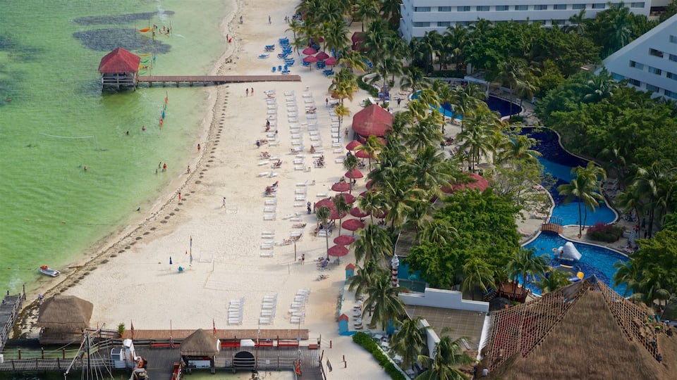 Torre Escenica som inkluderar ett lyxhotell, kustutsikter och en sandstrand