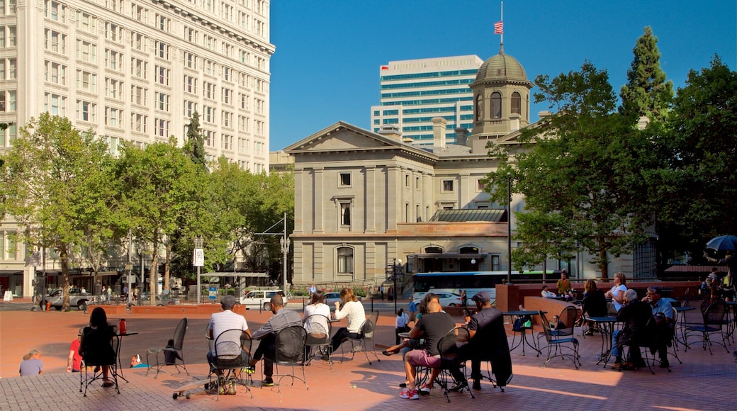 Pioneer Courthouse Square