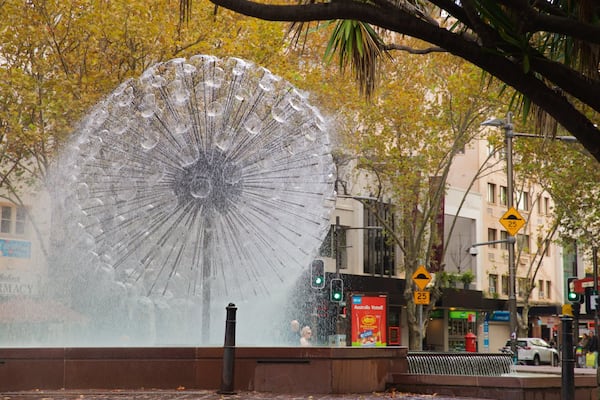 El Alamein Fountain mit einem Springbrunnen