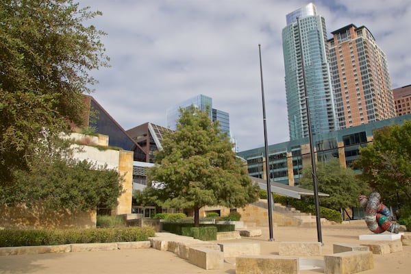 Austin City Hall which includes a city and a skyscraper