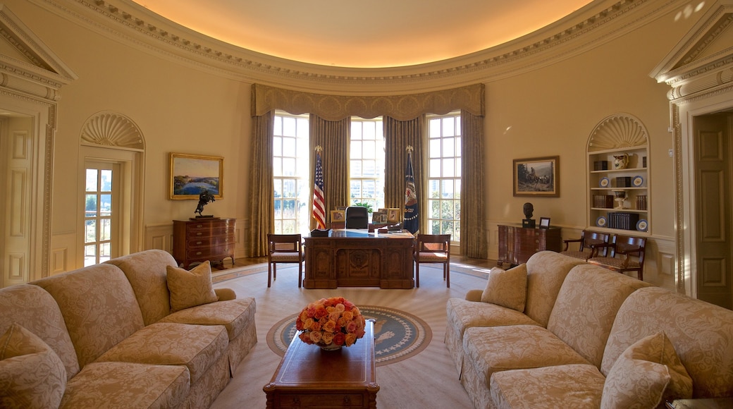 George W Bush Presidential Library and Museum showing interior views, heritage elements and an administrative building