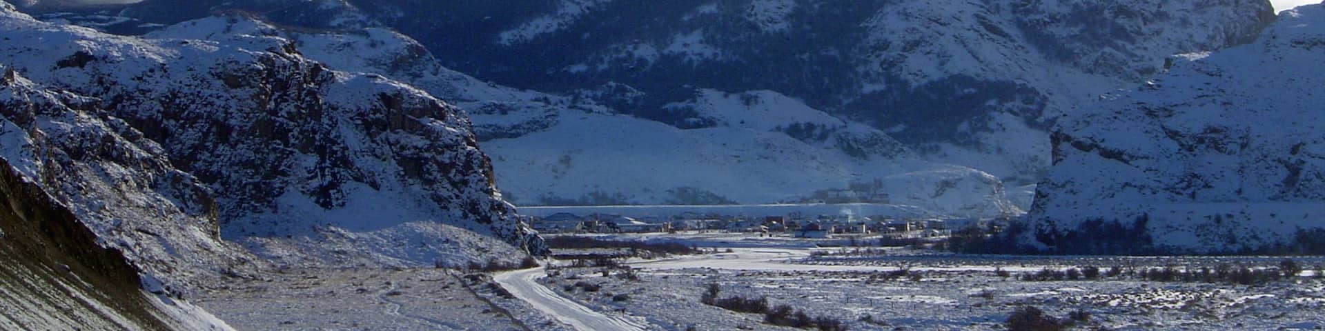 El Chalten which includes snow, landscape views and mountains