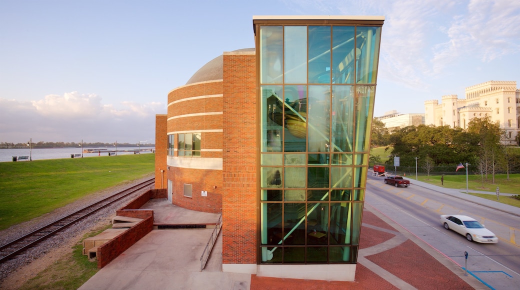 Louisiana Art and Science Museum mostrando arquitectura moderna