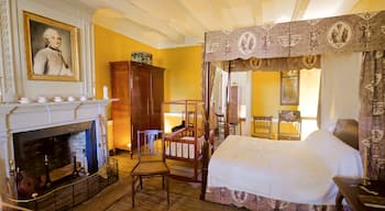 Magnolia Mound Plantation House featuring a house and interior views