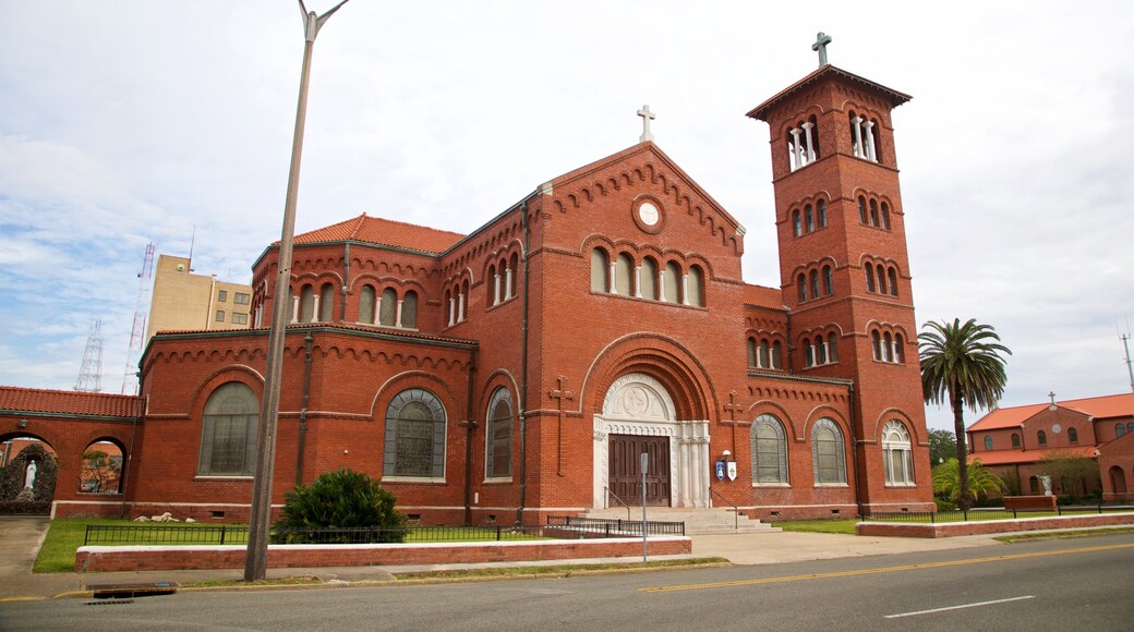 Lake Charles showing a church or cathedral and heritage architecture