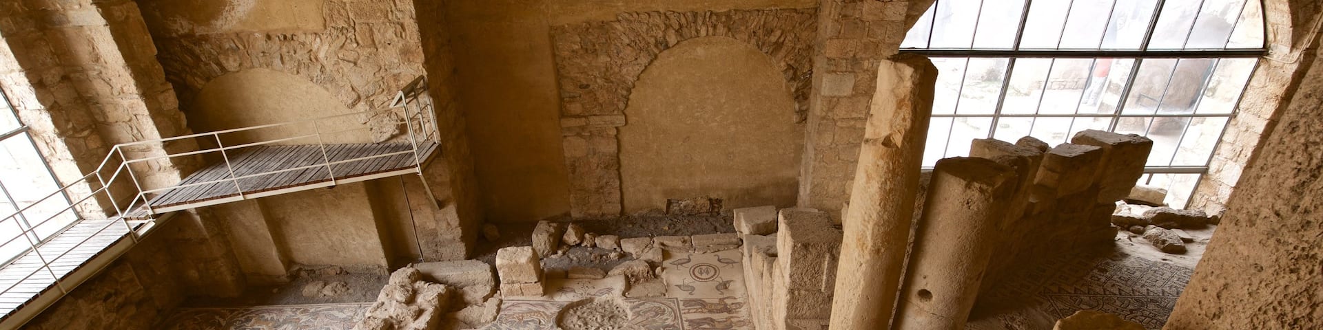Madaba Archaeological Park showing heritage elements and a ruin