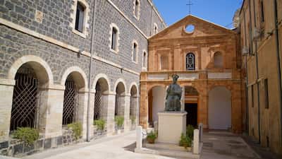 ティベリア オールド シティー観光ガイド 定番人気スポットを参考に自分にピッタリの観光プランを立てよう エクスペディア ティベリア オールド シティー観光ガイド 定番人気スポットを参考に自分にピッタリの観光プランを立てよう エクスペディア