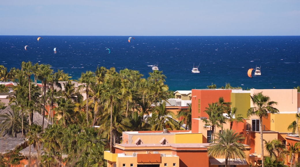 Los Barriles showing a coastal town and general coastal views