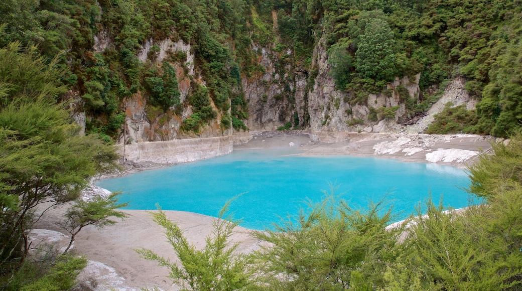 懷芒古火山谷