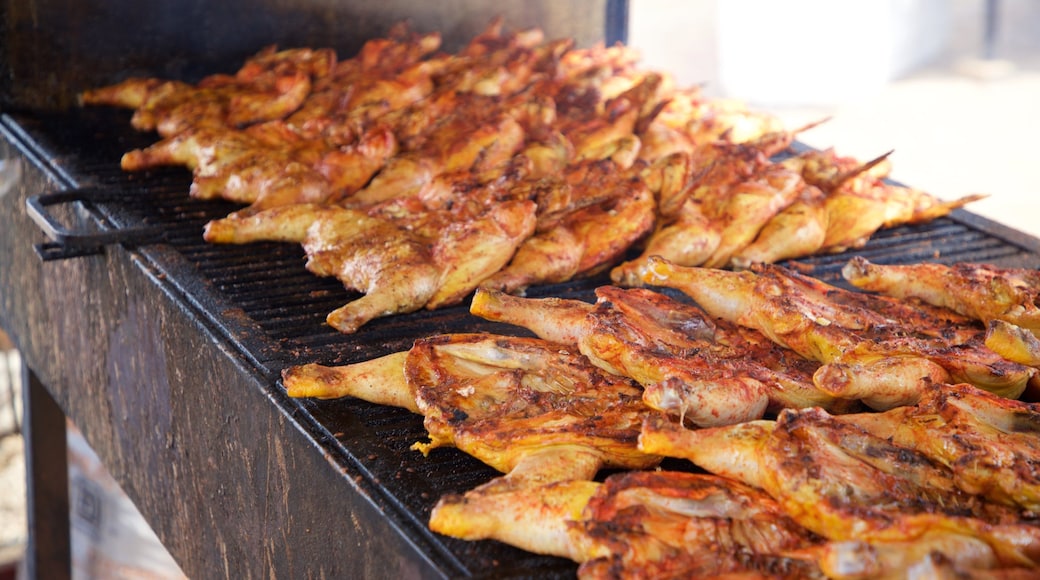 La Ventana showing food