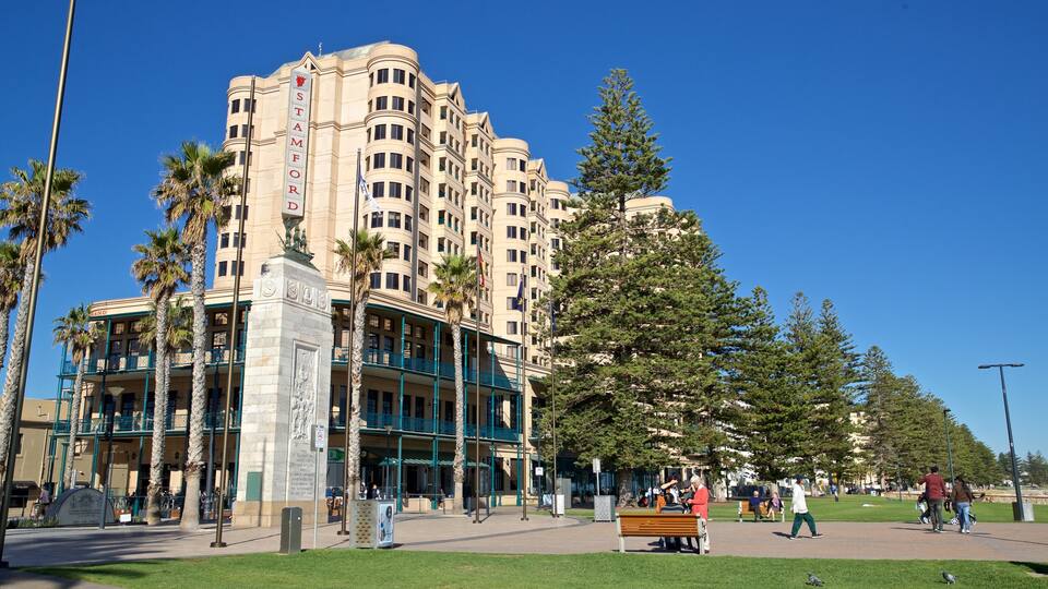 Glenelg Beach which includes a hotel
