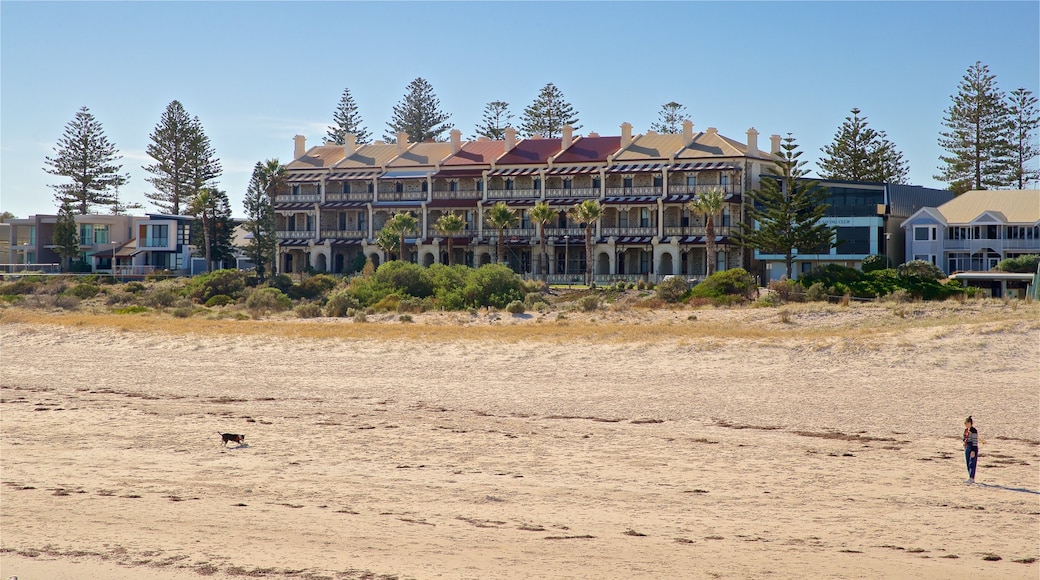 Grange Beach showing a coastal town and a beach