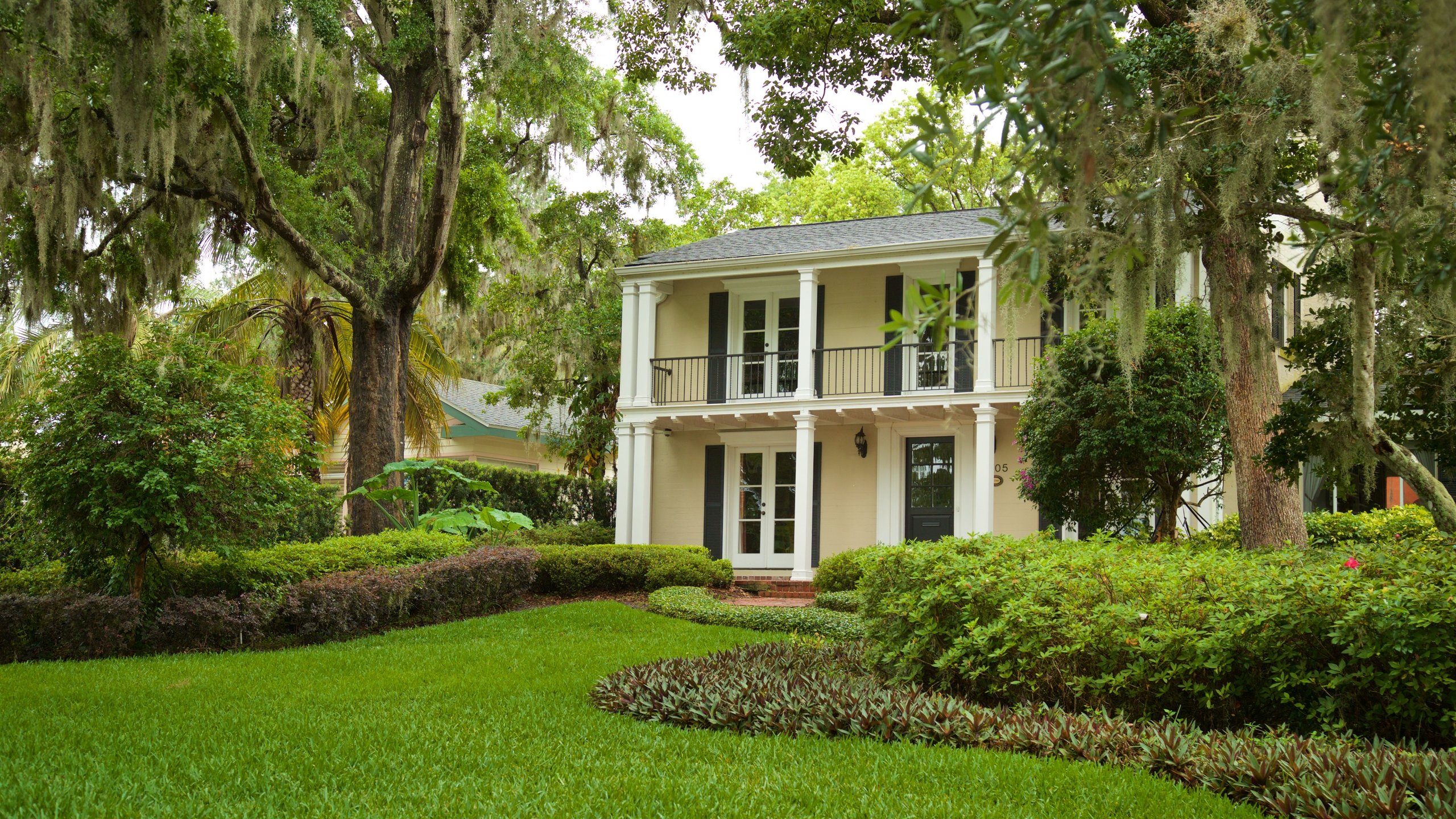 Lake Virginia featuring a park and a house