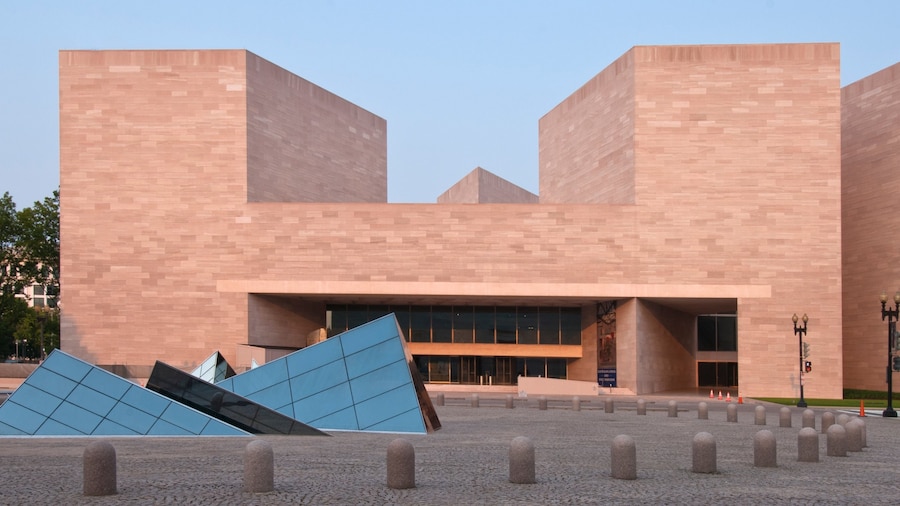 Exterior view of the National Gallery of Art with modern architectural design in Washington, D.C.