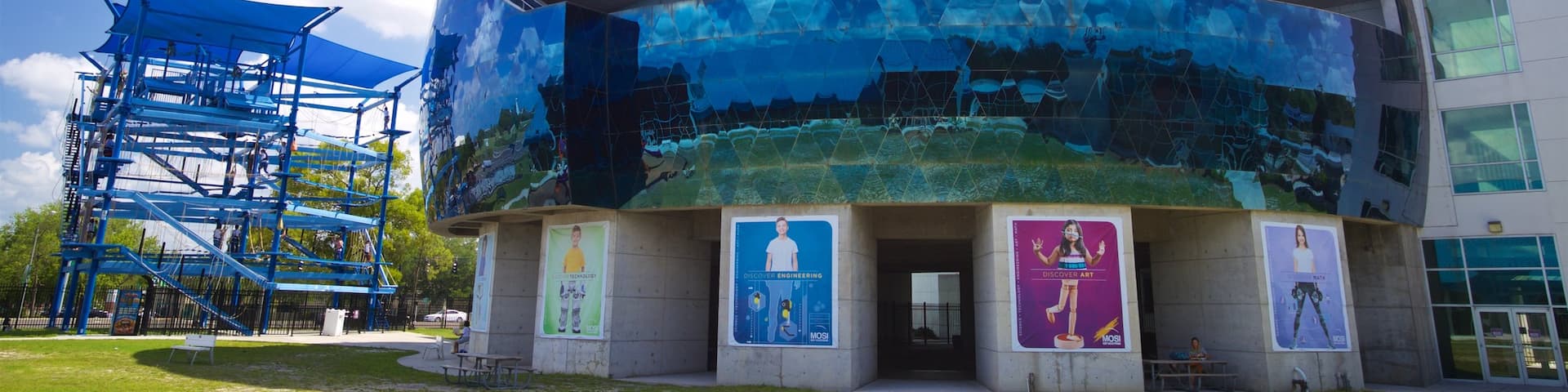 Museum of Science and Industry which includes modern architecture