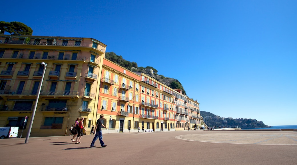 Promenade des Anglais\'n ranta joka esittää tori