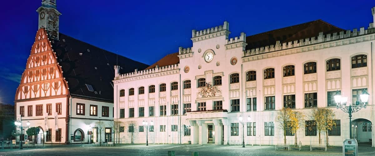 Zwickau mostrando una iglesia o catedral, patrimonio de arquitectura y una ciudad