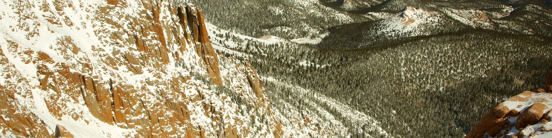 Pikes Peak which includes landscape views and mountains