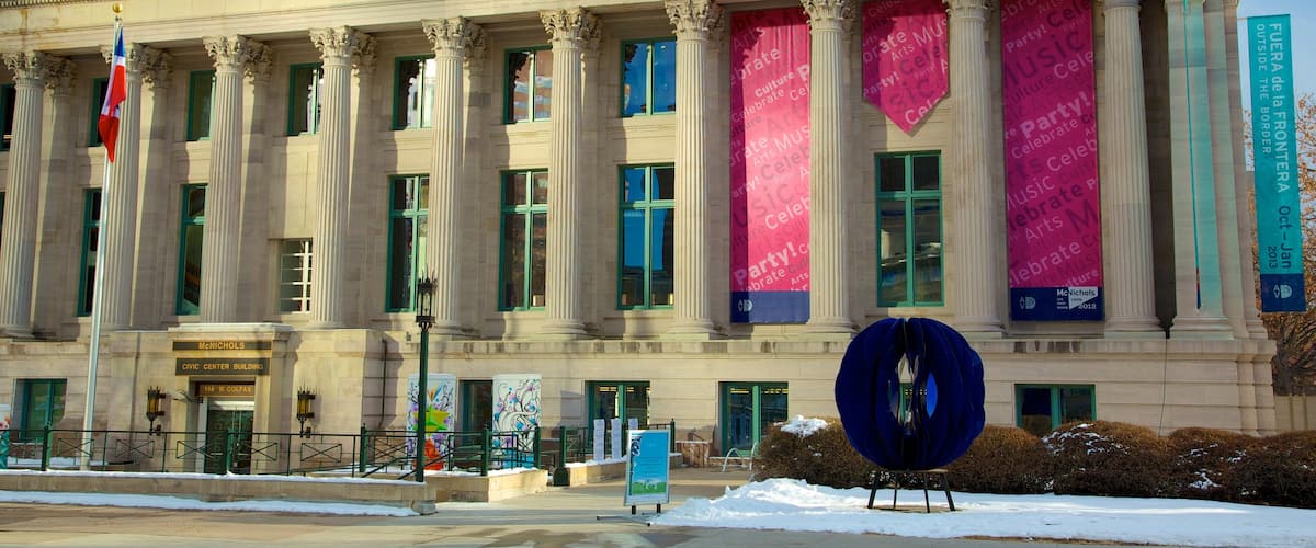 Golden Triangle showing an administrative building and heritage architecture