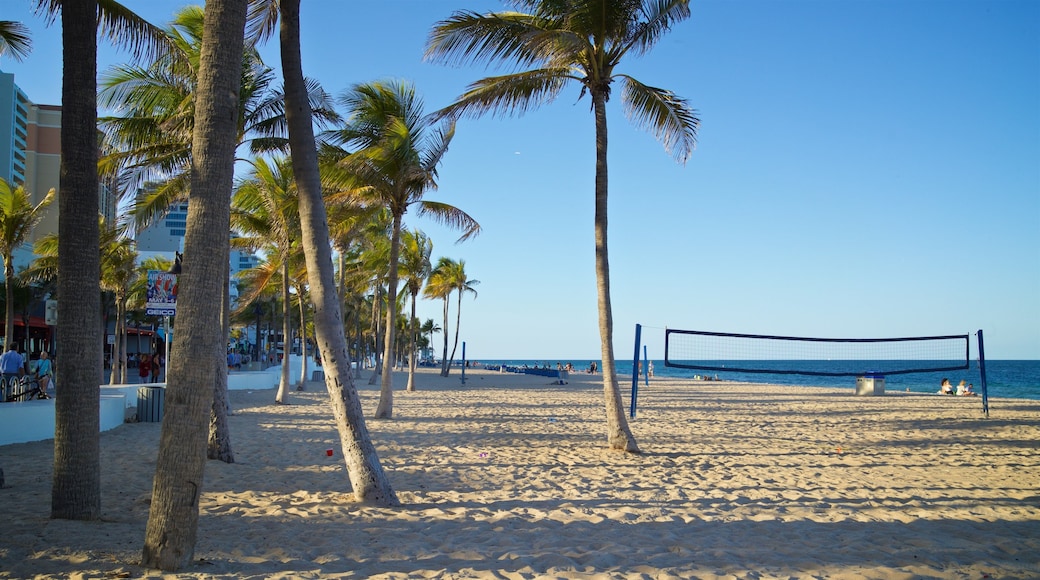 Las Olas Beach