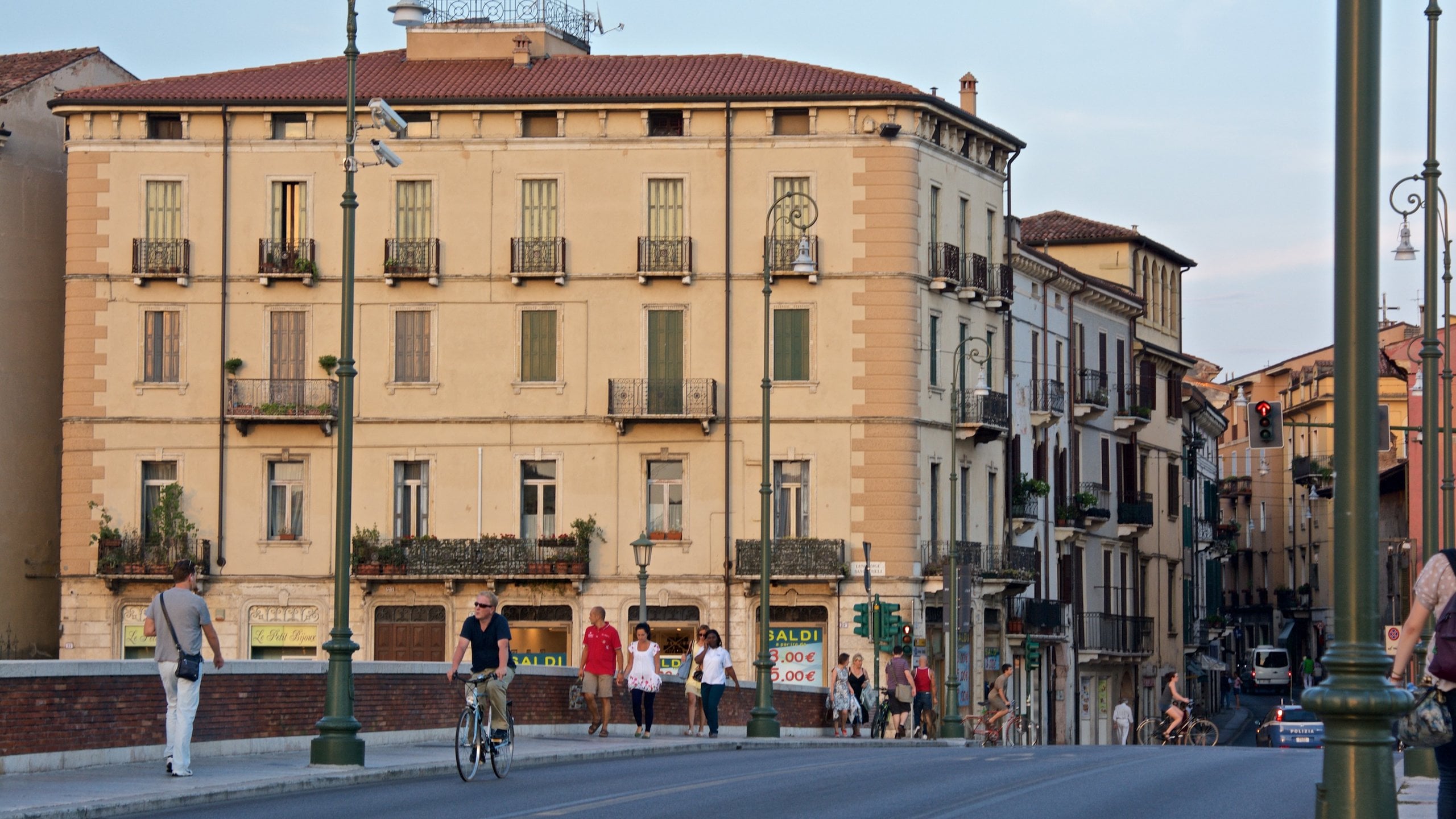<h2>Los mejores lugares con desayuno para hospedarse en Verona</h2> 
