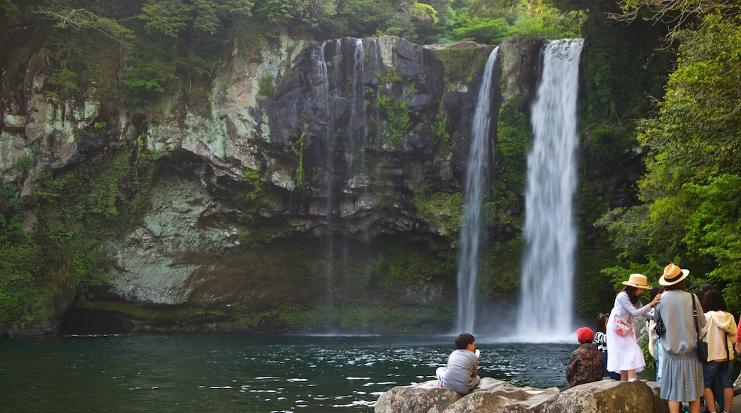 Cascadas de Cheonjiyeon