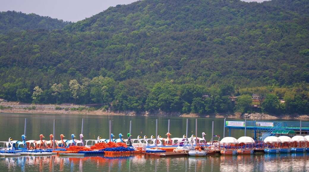 Bomun Lake featuring a bay or harbor