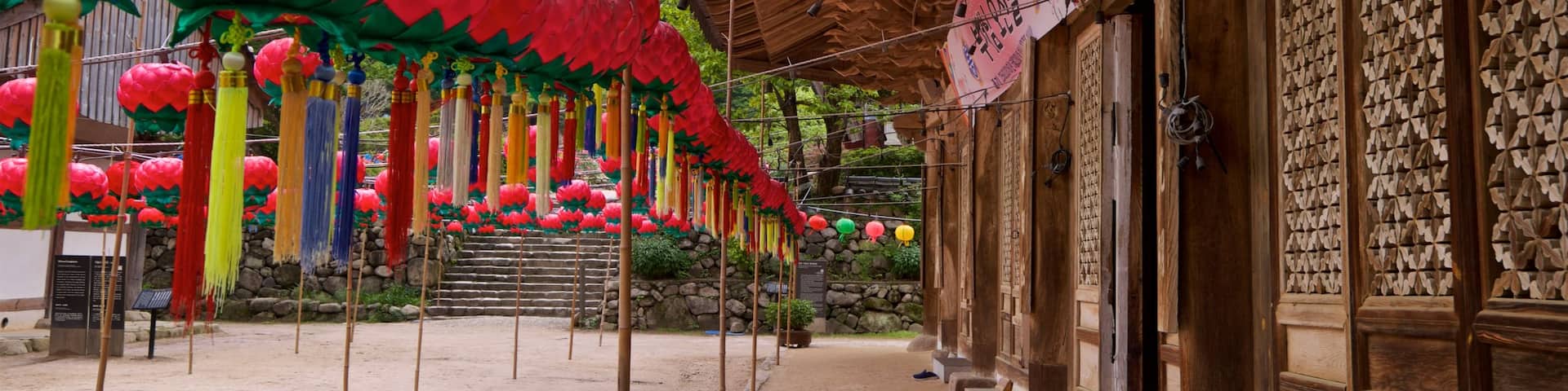 Girimsa Temple showing heritage elements and a temple or place of worship