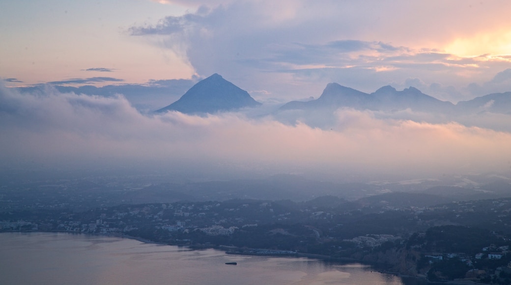 Mirador Monte Toix featuring landscape views, mist or fog and mountains