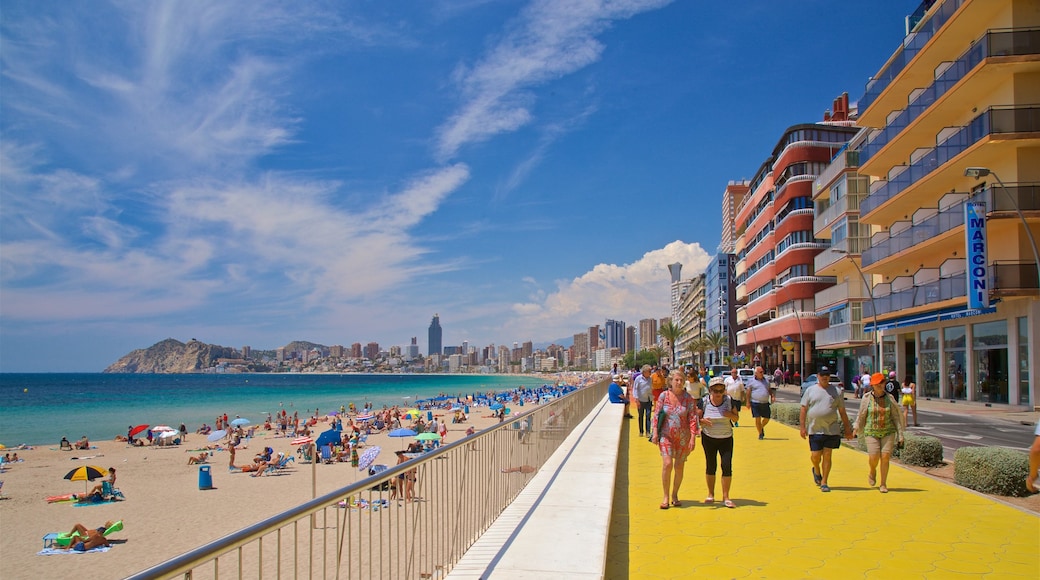 Benidorm Centro showing a beach, general coastal views and a coastal town