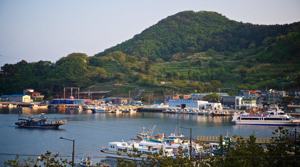 Gujora Beach