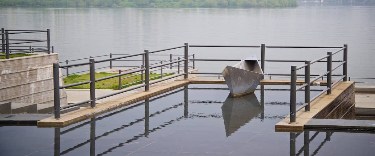 Yeouido Hangang Park featuring outdoor art, mist or fog and a river or creek