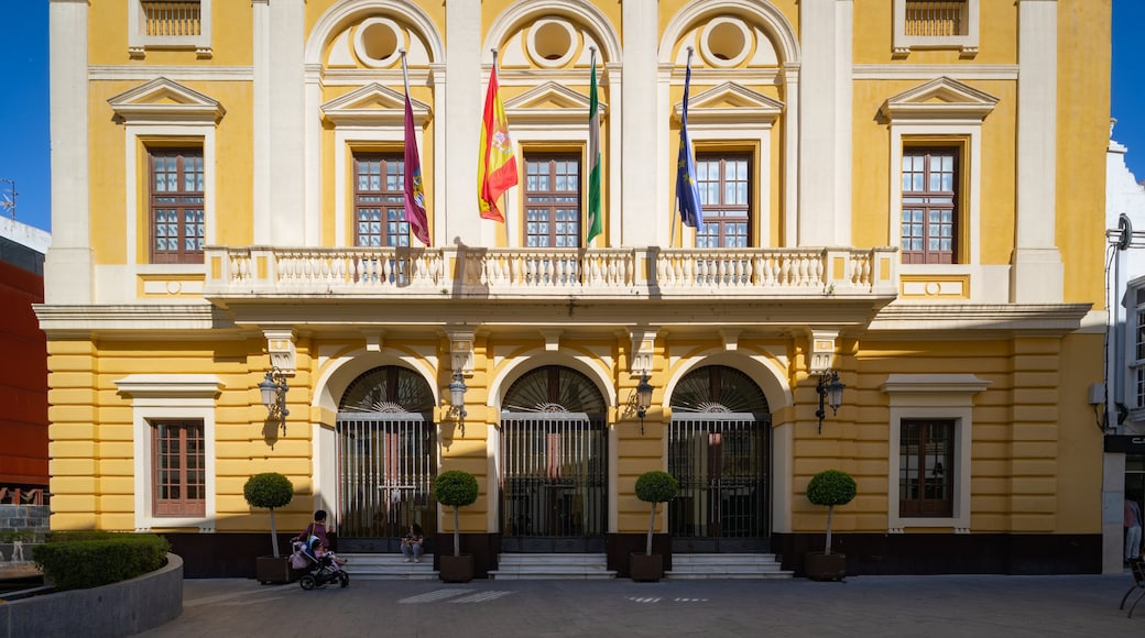 Chiclana de la Frontera which includes heritage elements