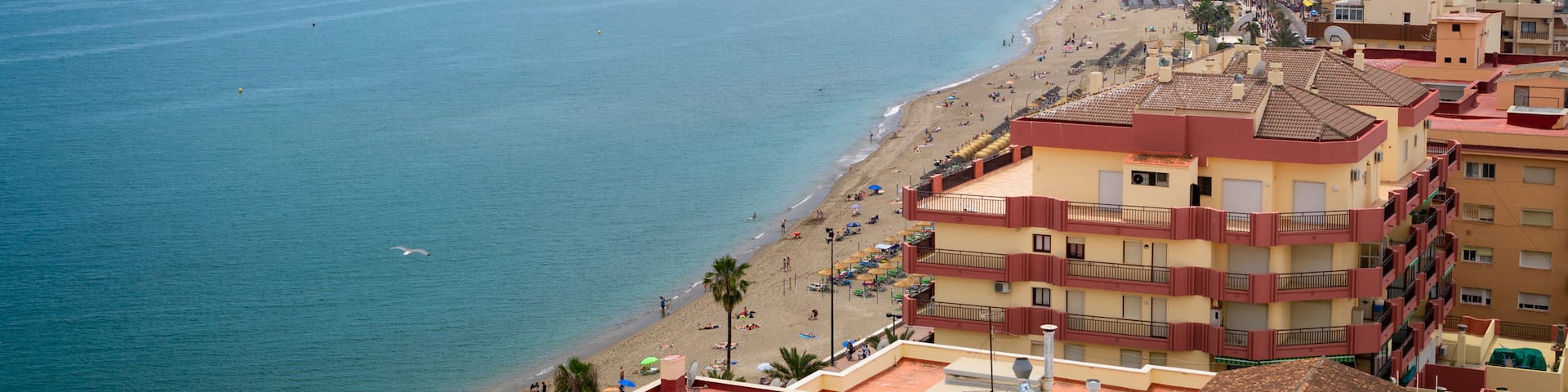 Fuengirola Beach featuring general coastal views, a coastal town and landscape views
