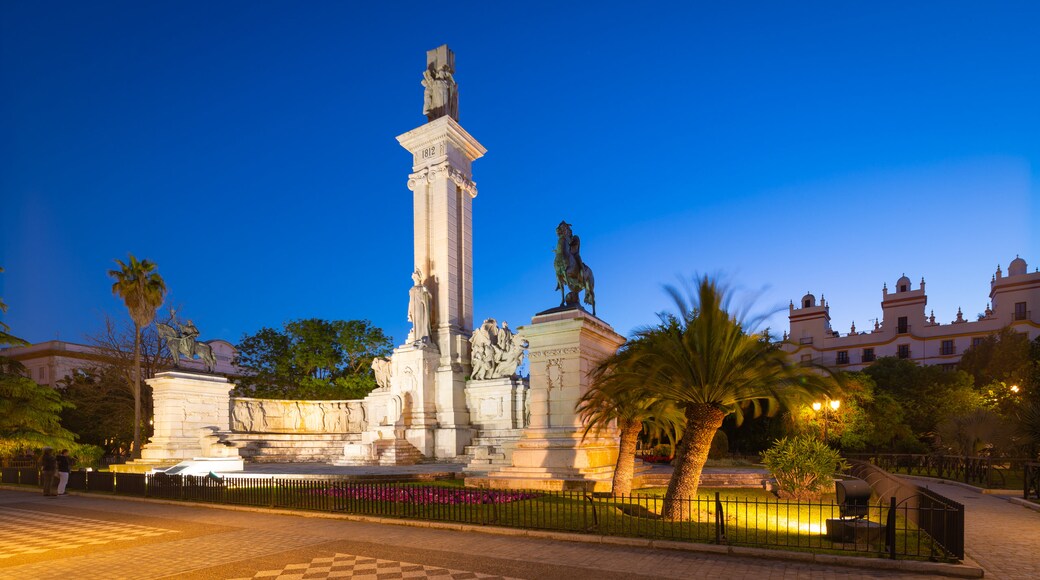 Monument to the Constitution of 1812 featuring night scenes