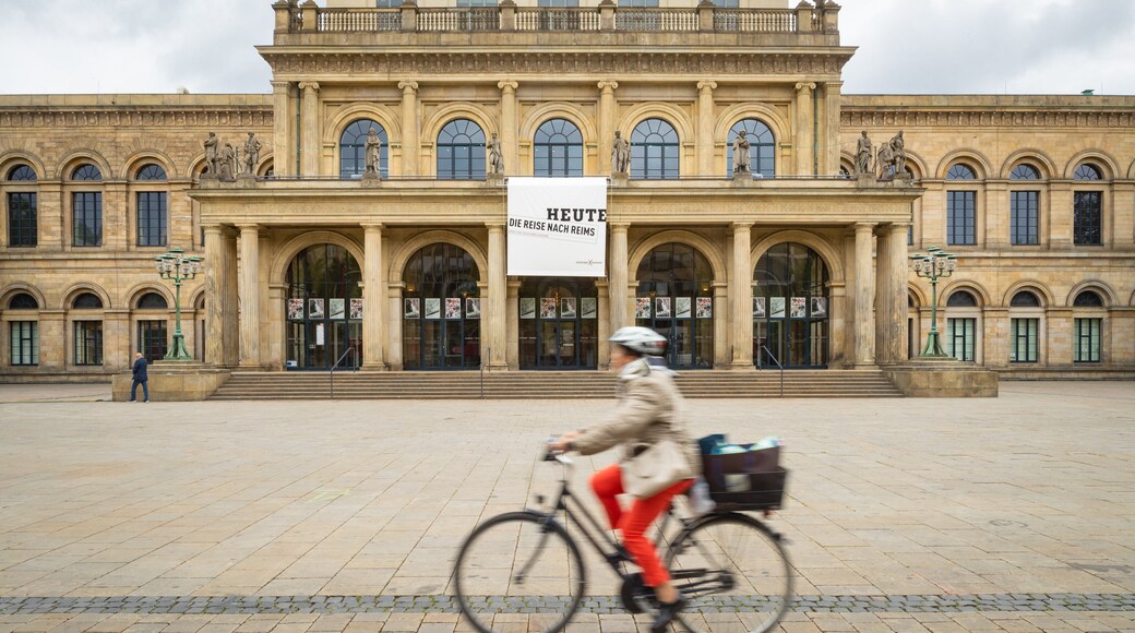 Opernhaus