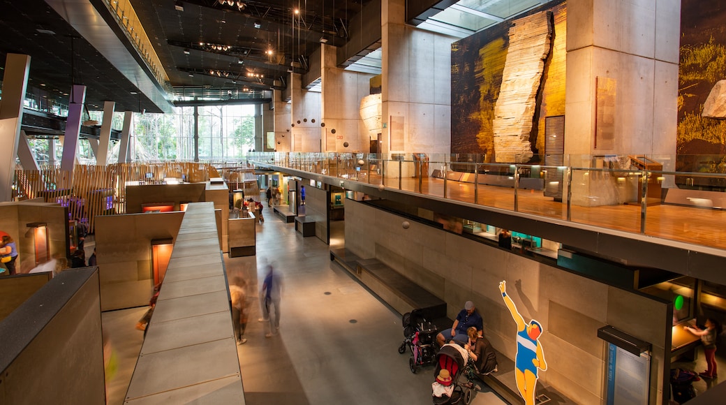 CosmoCaixa which includes interior views