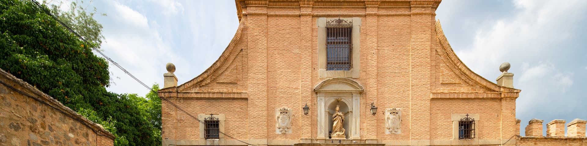 Convento de los Carmelitas Descalzos featuring heritage architecture and a church or cathedral