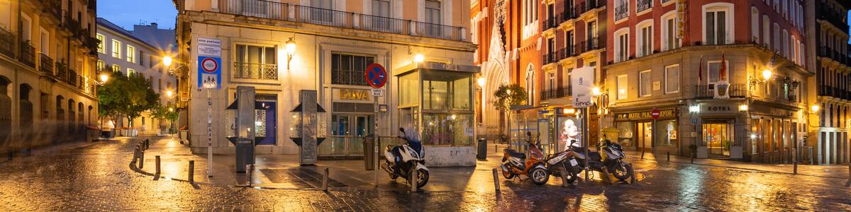 Madrid Urlaub Reise günstig buchen Expedia.de