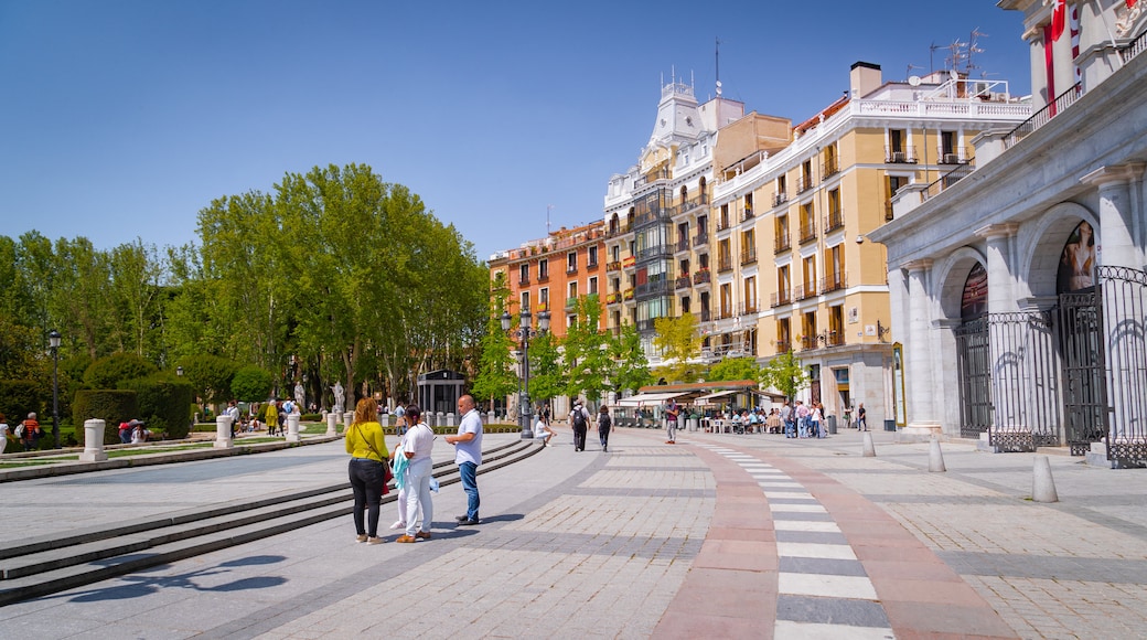 Plaza de Oriente which includes street scenes as well as a small group of people